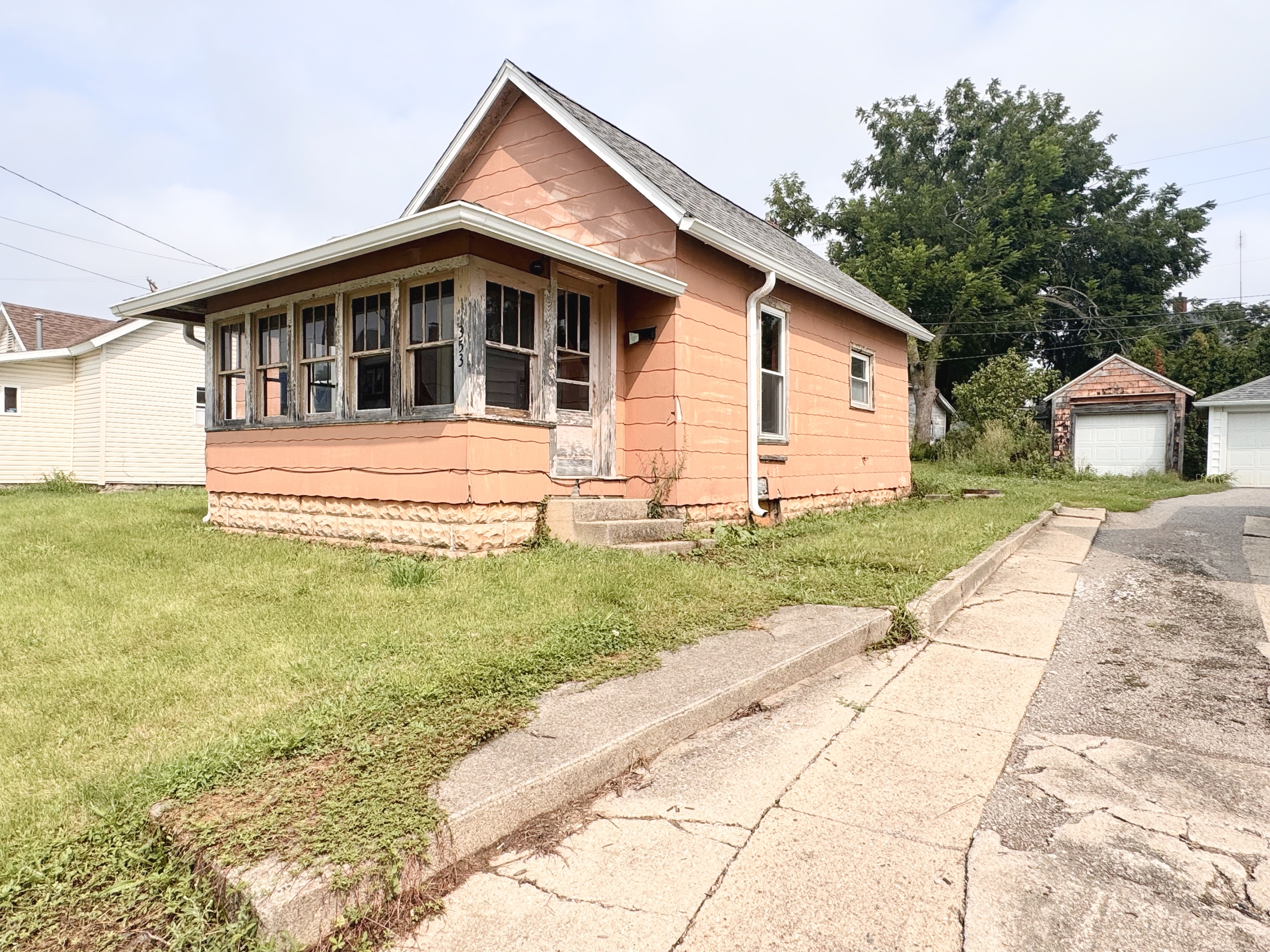 353 West Crawford Street
